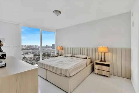 18201 Collins Avenue North Miami Beach FL 33160