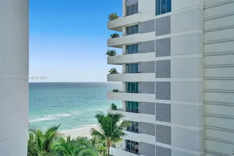 4391 Collins Avenue Miami Beach FL 33140
