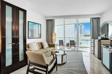 4391 Collins Avenue Miami Beach FL 33140