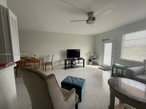 313 Southampton A West Palm Beach FL 33417