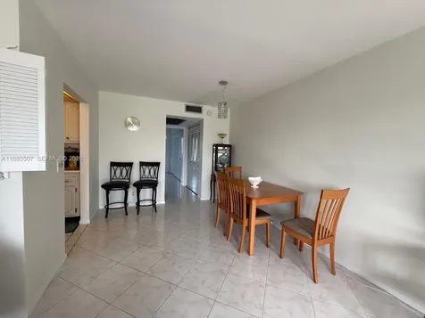 313 Southampton A West Palm Beach FL 33417