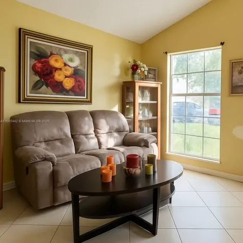 8615 SW 15th Street Pembroke Pines FL 33025