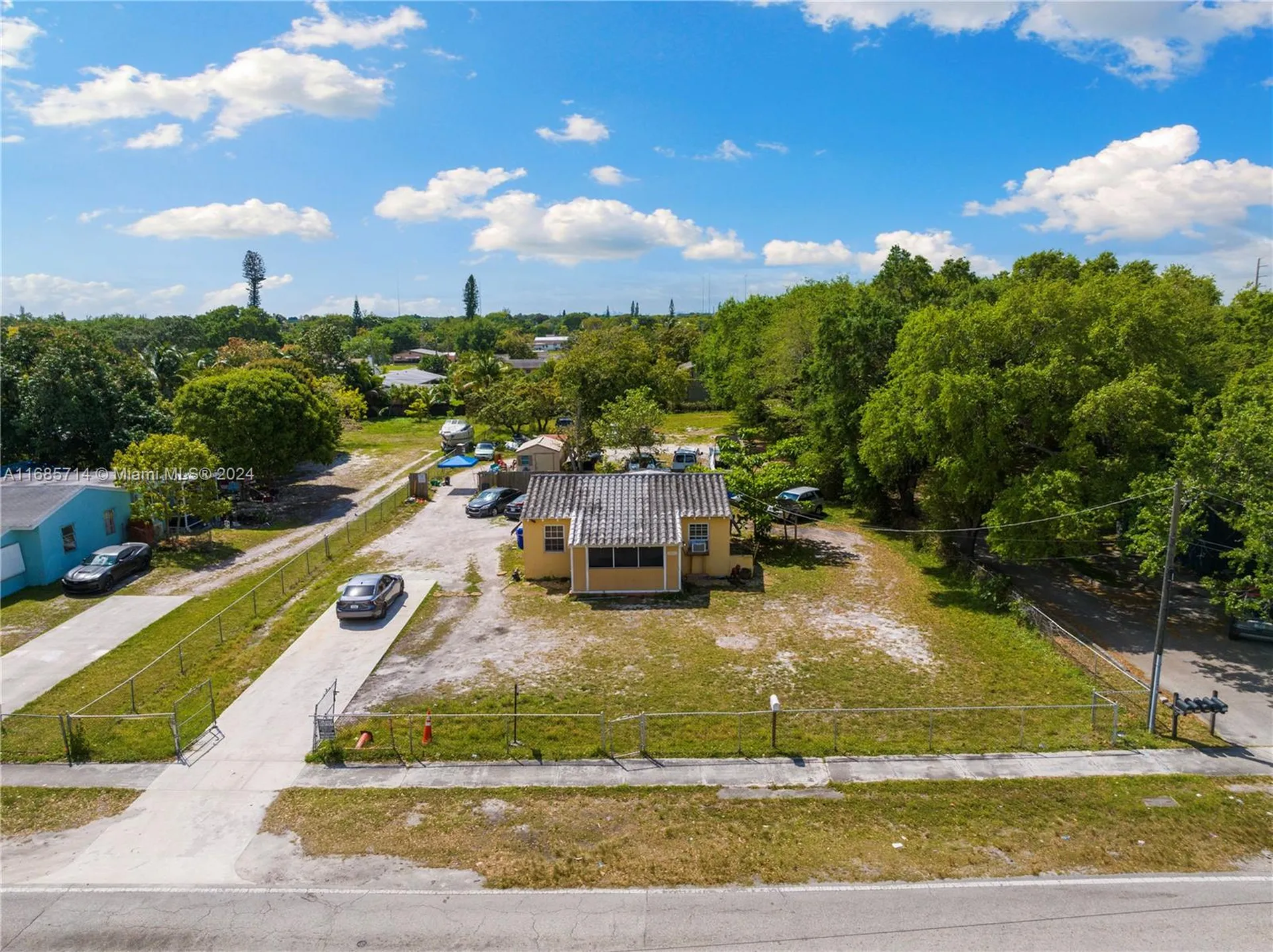 5900 Taft Street Hollywood FL 33021