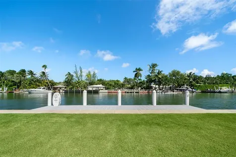 1041 W 48th Street Miami Beach FL 33140