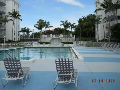 498 NW 165th Street Road Miami FL 33169