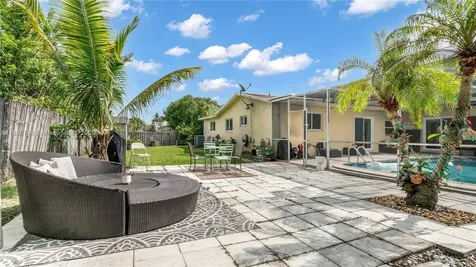 3561 NW 113th Terrace Sunrise FL 33323