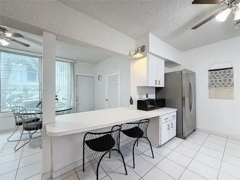 10081 W Bay Harbor Drive Bay Harbor Islands FL 33154