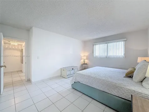 10081 W Bay Harbor Drive Bay Harbor Islands FL 33154
