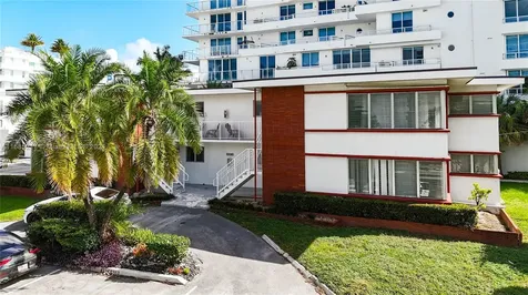 10081 W Bay Harbor Drive Bay Harbor Islands FL 33154