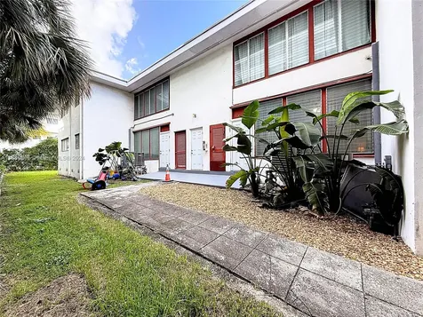 10081 W Bay Harbor Drive Bay Harbor Islands FL 33154