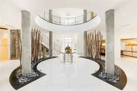 271 N Hibiscus Drive Miami Beach FL 33139