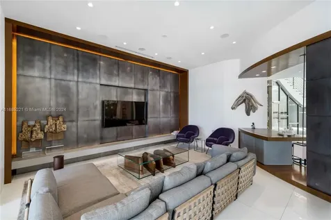 271 N Hibiscus Drive Miami Beach FL 33139