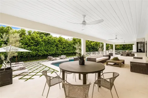 7185 E Lago Drive Coral Gables FL 33143