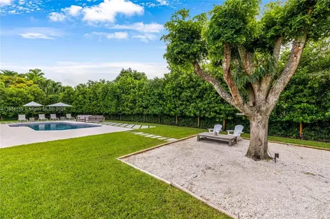 7185 E Lago Drive Coral Gables FL 33143