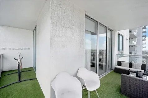 90 SW 3rd Street Miami FL 33130