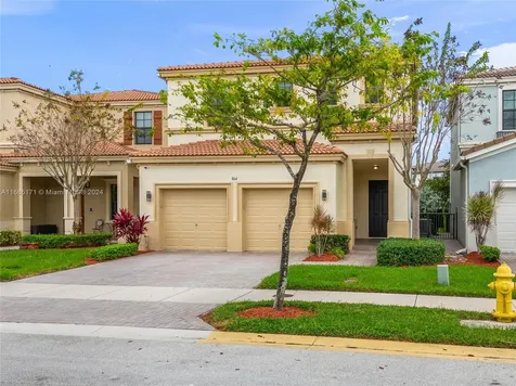864 NE 193rd Terrace Miami FL 33179