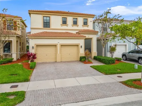864 NE 193rd Terrace Miami FL 33179