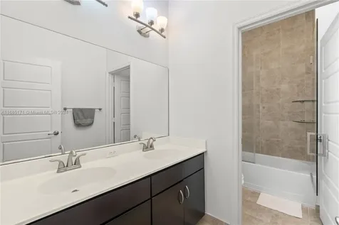 864 NE 193rd Terrace Miami FL 33179