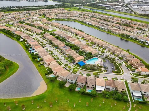 864 NE 193rd Terrace Miami FL 33179