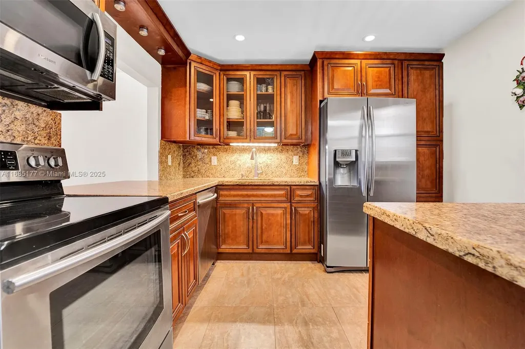 410 SE 2nd Street Hallandale Beach FL 33009