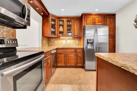 410 SE 2nd Street Hallandale Beach FL 33009
