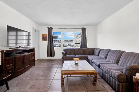 410 SE 2nd Street Hallandale Beach FL 33009