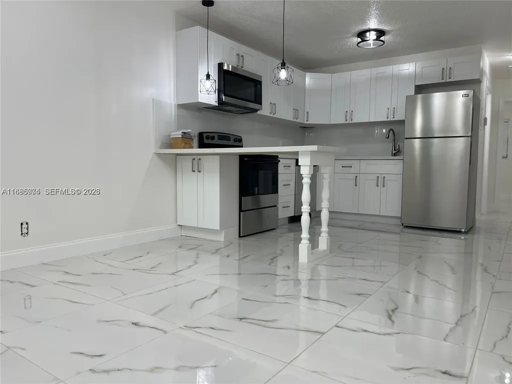 1106 NE 5th Avenue Fort Lauderdale FL 33304