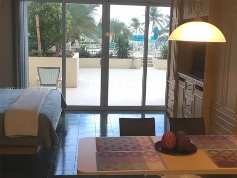 2501 S Ocean Drive Hollywood FL 33019