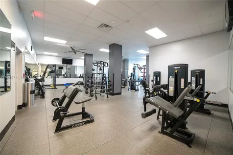 2501 S Ocean Drive Hollywood FL 33019