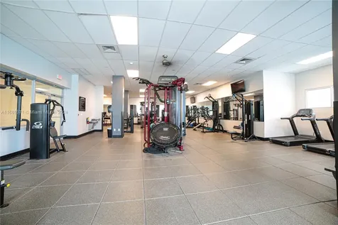2501 S Ocean Drive Hollywood FL 33019