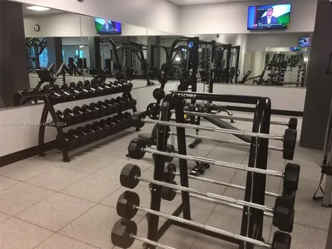 2501 S Ocean Drive Hollywood FL 33019