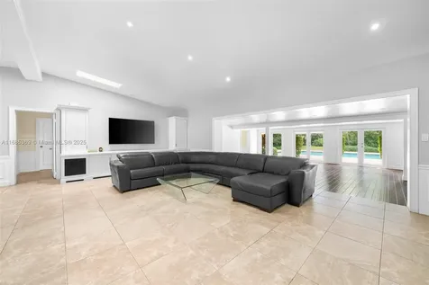6340 SW 104th Street Pinecrest FL 33156