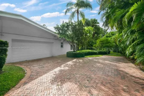 6340 SW 104th Street Pinecrest FL 33156