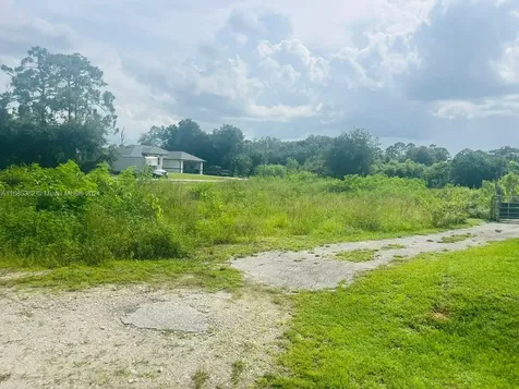 805 E 6 Street Lehigh Acres FL 33972