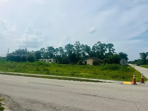 601 Lake Avenue Lehigh Acres FL 33972