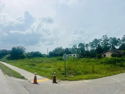 601 Lake Avenue Lehigh Acres FL 33972