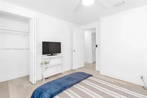 3413 SW 12th Court Fort Lauderdale FL 33312