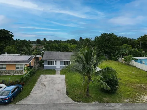 3413 SW 12th Court Fort Lauderdale FL 33312