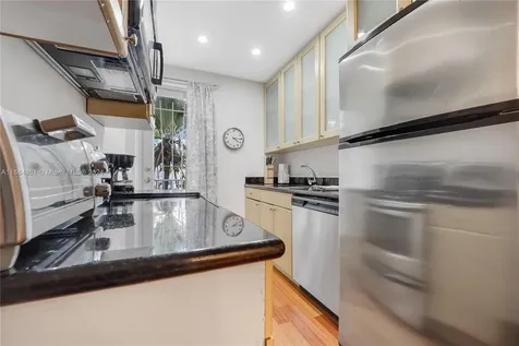 420 15th Street Miami Beach FL 33139