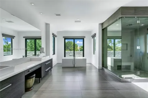 330 Harbor Drive Key Biscayne FL 33149