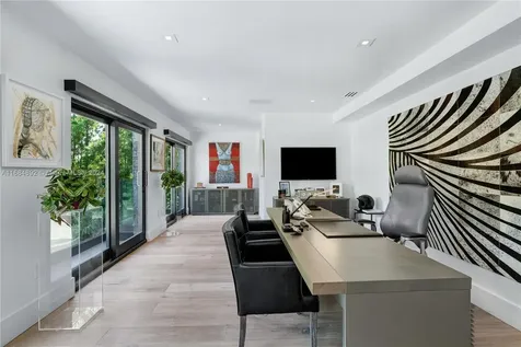 330 Harbor Drive Key Biscayne FL 33149