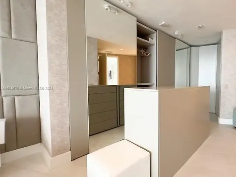 18555 Collins Avenue Sunny Isles Beach FL 33160