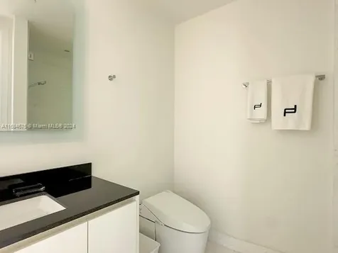 18555 Collins Avenue Sunny Isles Beach FL 33160