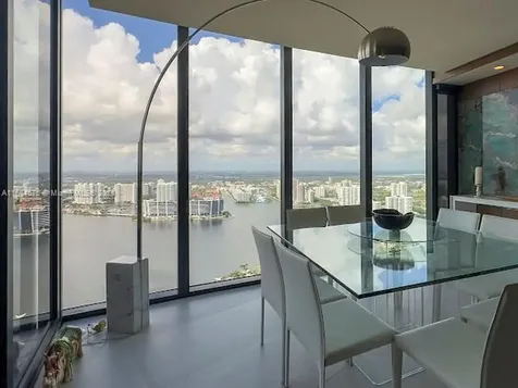 18555 Collins Avenue Sunny Isles Beach FL 33160