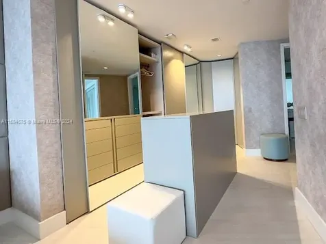 18555 Collins Avenue Sunny Isles Beach FL 33160