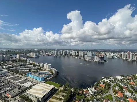 18555 Collins Avenue Sunny Isles Beach FL 33160