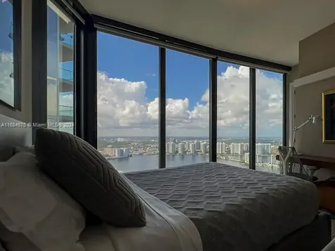 18555 Collins Avenue Sunny Isles Beach FL 33160