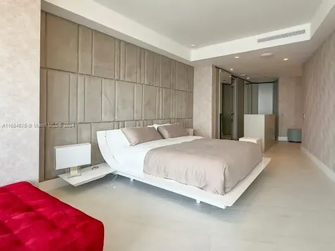 18555 Collins Avenue Sunny Isles Beach FL 33160