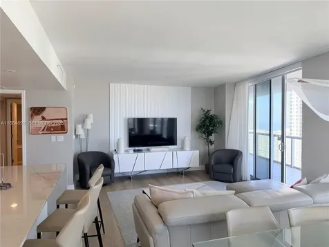 2600 E Hallandale Beach Boulevard Hallandale Beach FL 33009
