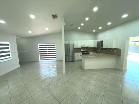 1260 SW 142nd Court Miami FL 33184